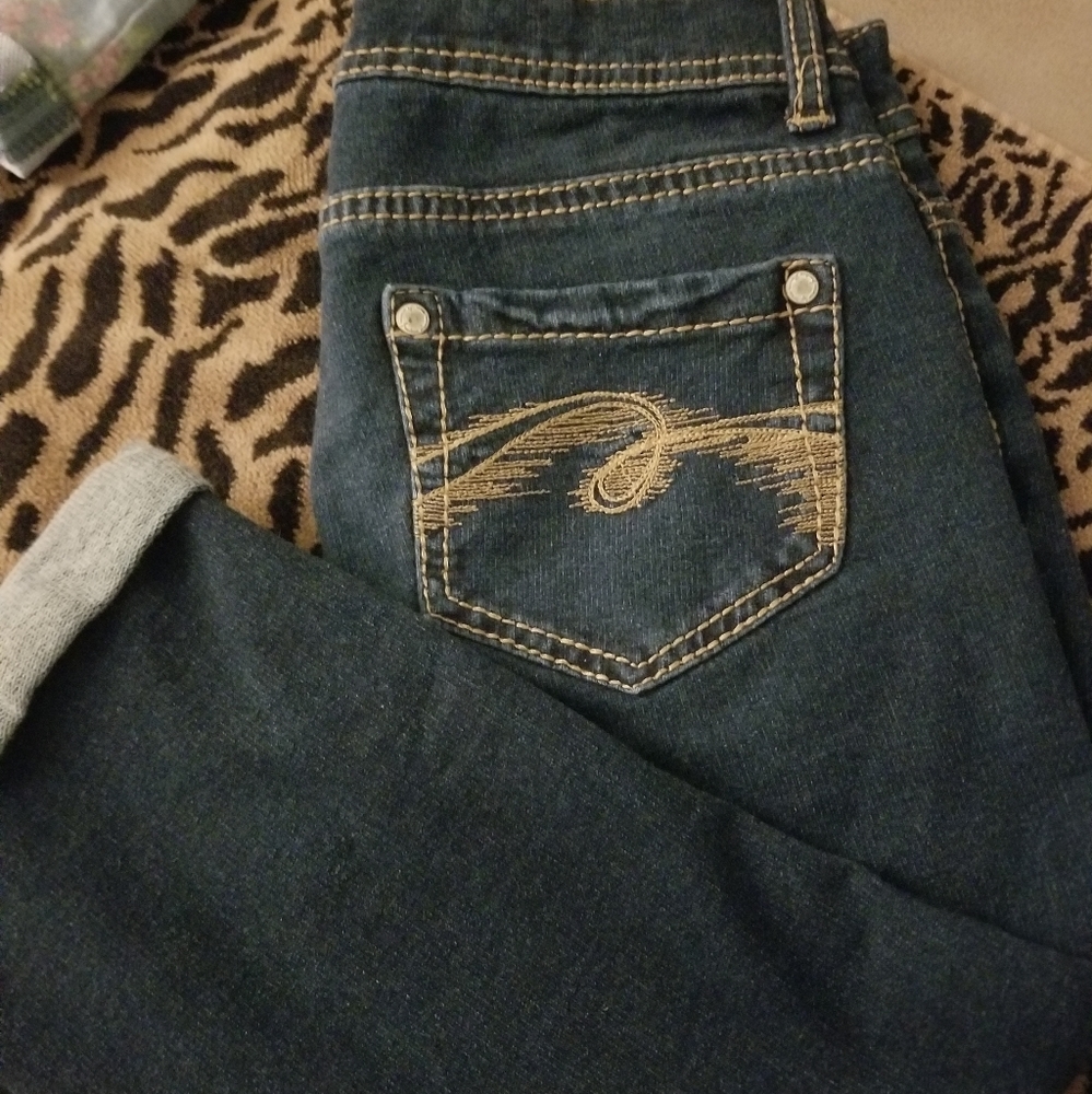 NWOT Girls Justice jean capri. Size 14regular